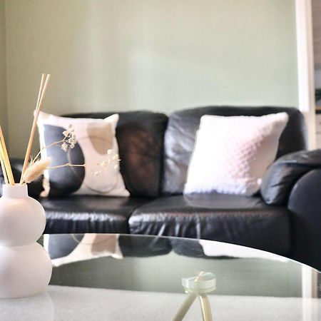 Stunning Apartment, Sleeps 4, Central London, 1 Bedroom, Zone 1, Kennington - Open For Business Stays, Long Stays And Families Relocating Eksteriør bilde